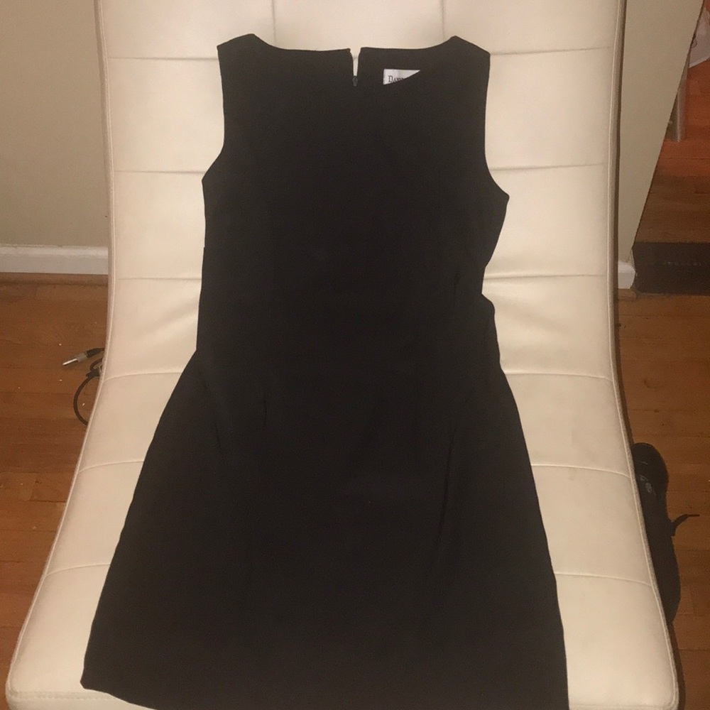 Danny & Nicole sz.8 one piece black dress mint